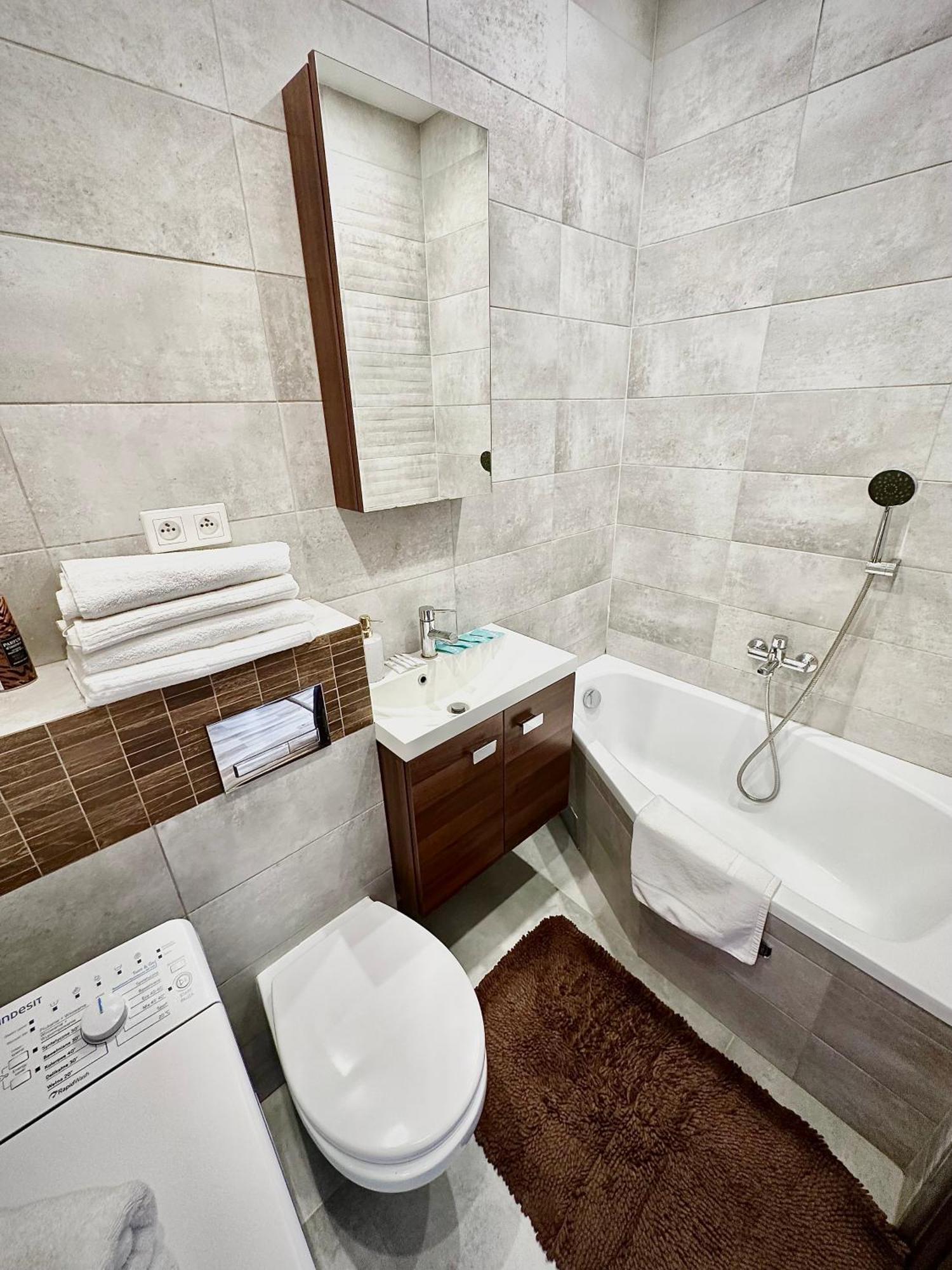 Apartament Blisko Centrum Lägenhet Warszawa Exteriör bild